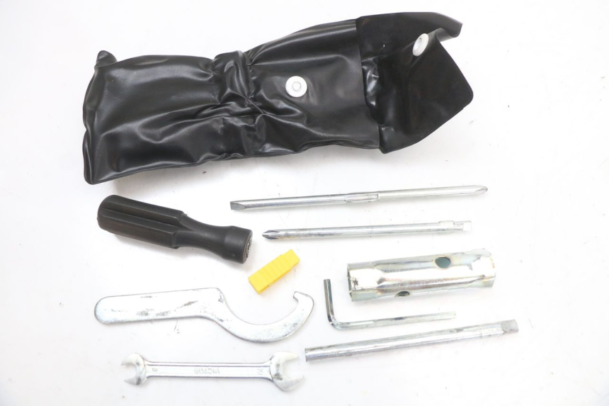 photo de KIT DE HERRAMIENTAS YAMAHA X-MAX XMAX 125 (2010 - 2014)