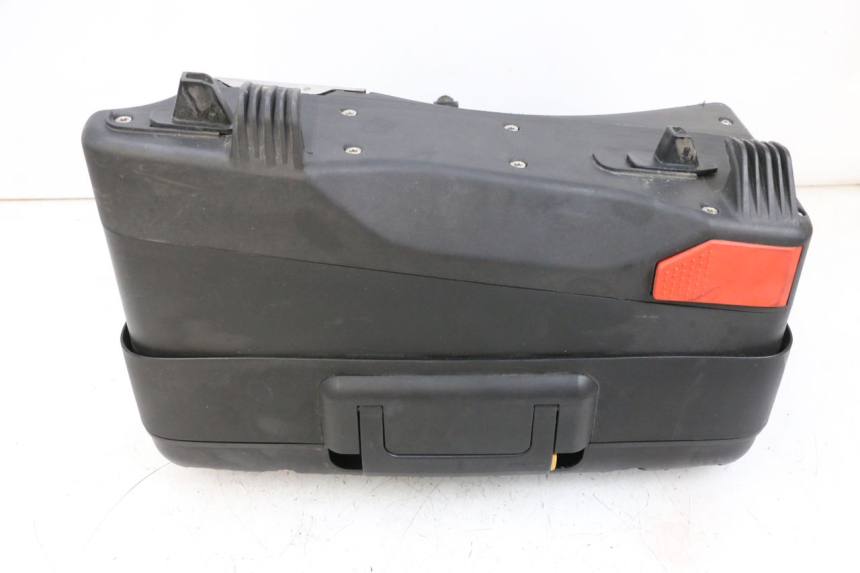 photo de MALETA DERECHA BMW R GS 1250 (2021 - 2024) - Zoom sobre los componentes