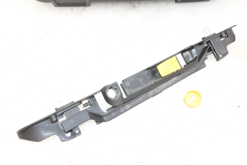 photo de MALETA DERECHA BMW R GS 1250 (2021 - 2024) - Otra perspectiva