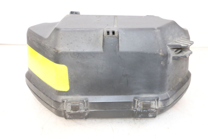 photo de MALETA IZQUIERDA YAMAHA FJR ABS 1300 (2006 - 2012) - Primer plano técnico