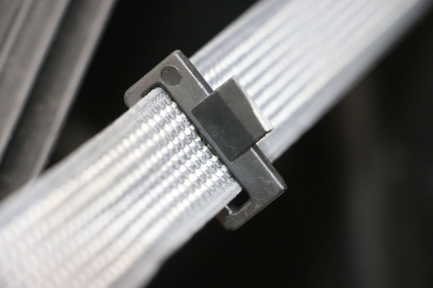 photo de MALETA IZQUIERDA KAWASAKI VERSYS ABS 650 (2015 - 2018) - Zoom sobre los componentes