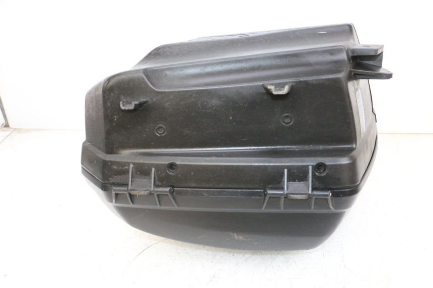 photo de MALETA IZQUIERDA KAWASAKI VERSYS ABS 650 (2015 - 2018) - Primer plano técnico