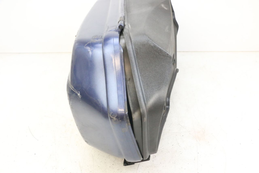 photo de MALETA APRILIA SCARABEO GT 125 (1999 - 2007) - Primer plano de alta resolución