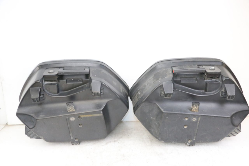 photo de MALETA YAMAHA TDM ABS 900 (2002 - 2014)