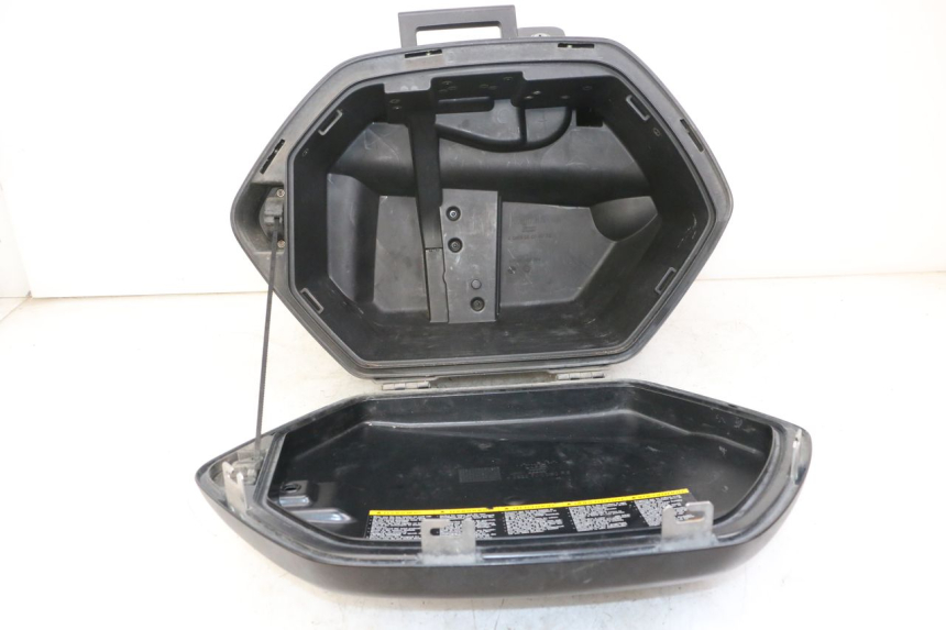 photo de MALETA YAMAHA TDM ABS 900 (2002 - 2014)
