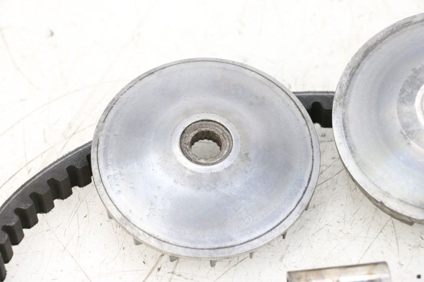 photo de VARIADOR MBK BOOSTER SPIRIT NAKED 50 (2004 - 2017) - Detalle de la pieza