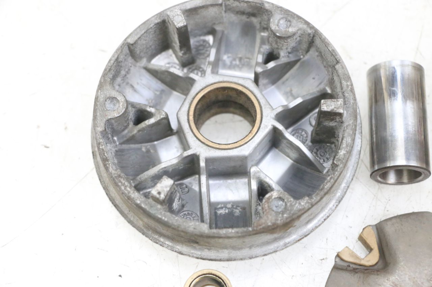 photo de VARIADOR PEUGEOT KISBEE 4T 50 (2010 - 2017) - Inspección visual detallada