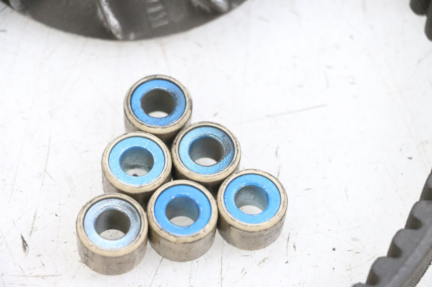 photo de VARIADOR KYMCO LIKE 125 (2009 - 2016) - Estado de la superficie y material