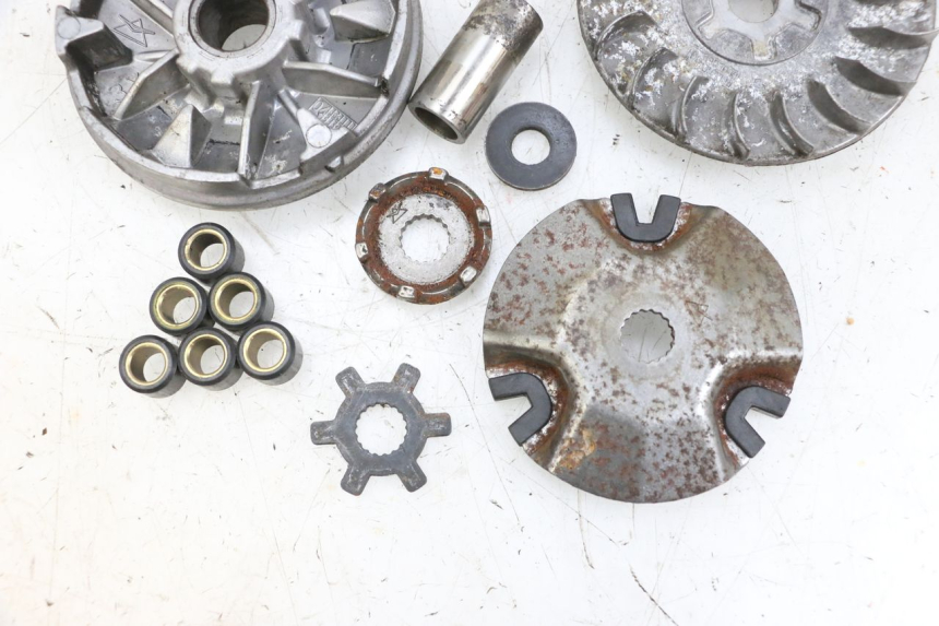 photo de VARIADOR YAMAHA NEO'S NEOS 2T 50 (1998 - 2007) - Zoom sobre los componentes