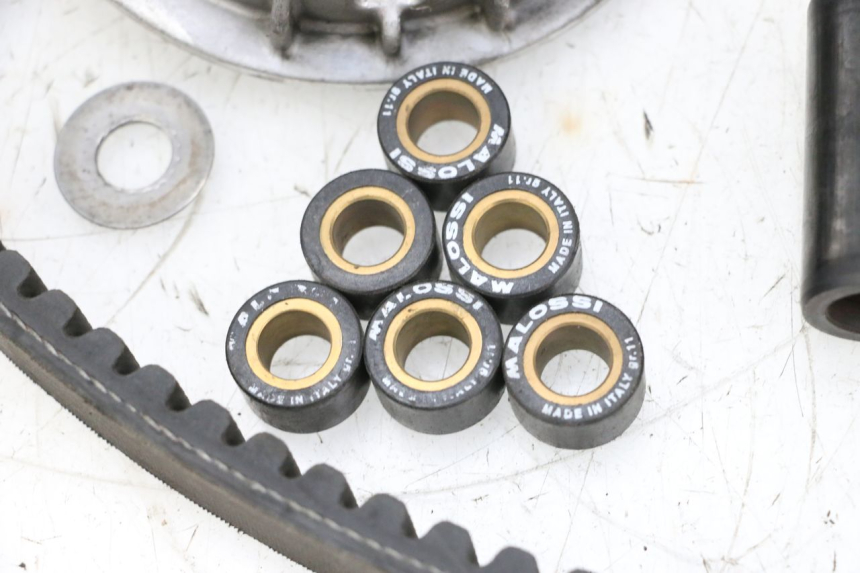 photo de VARIADOR PEUGEOT SATELIS 125 (2013 - 2018) - Estado de la superficie y material