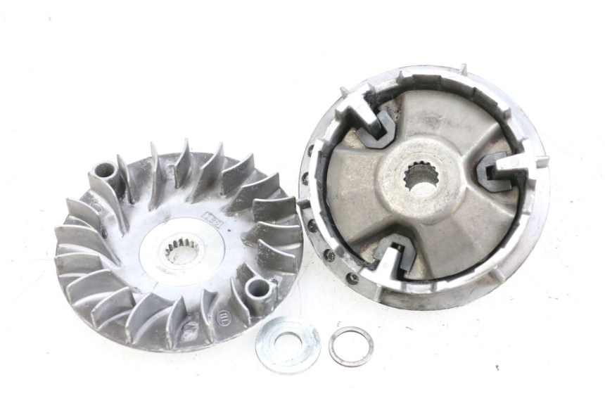 photo de VARIADOR YAMAHA XMAX X-MAX ABS 125 (2017 - 2020) - Detalle de la pieza