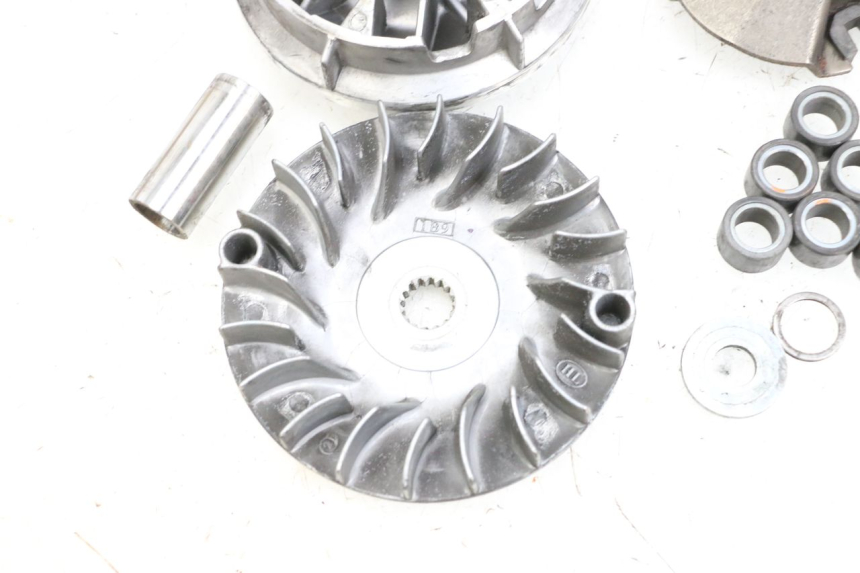 photo de VARIADOR YAMAHA XMAX X-MAX ABS 125 (2017 - 2020) - Marcados y referencias originales