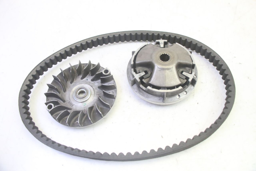 photo de VARIADOR YAMAHA XMAX X-MAX 125 (2006 - 2009) - Detalle de la pieza