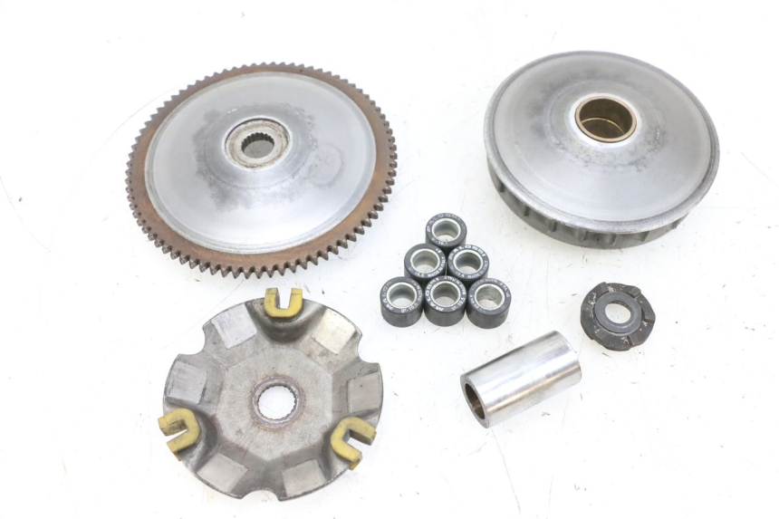 photo de VARIADOR PIAGGIO X8 125 (2004 - 2007) - Detalles de los puntos de fijación