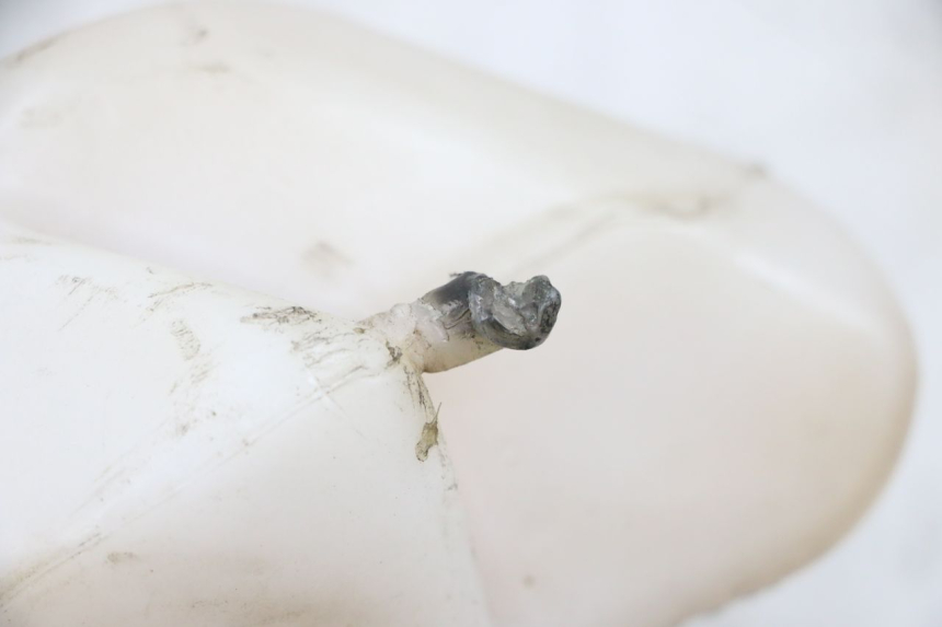 photo de BOTELLA EXPANSION DERBI GPR 50 (2004 - 2009) - Detalles de los puntos de fijación