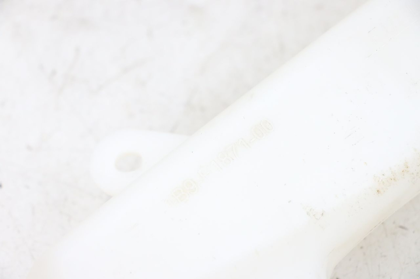 photo de DEPÓSITO DE EXPANSIÓN YAMAHA XMAX X-MAX 125 (2006 - 2009) - Otra perspectiva