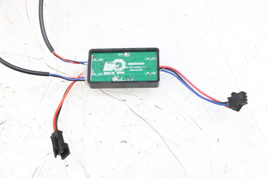 photo de LUZ PILOTO DUALTRON AMINIA 1