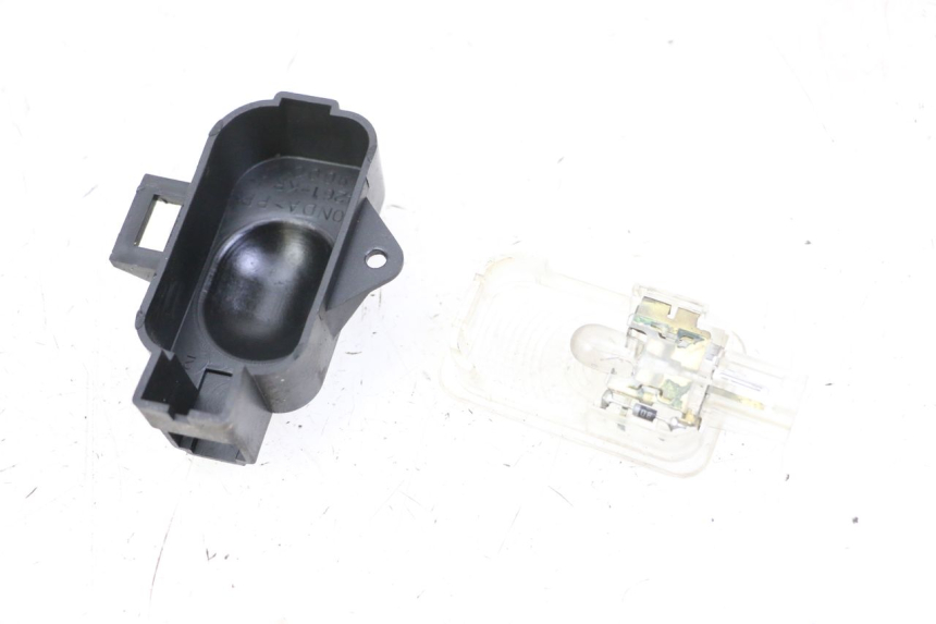 photo de LUZ PILOTO HONDA FES S-WING SWING ABS 125 (2007 - 2015)