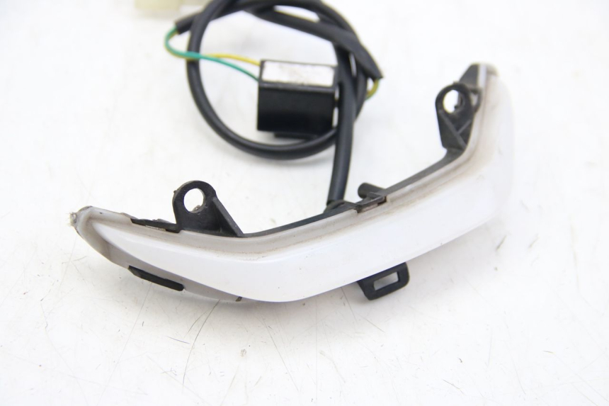 photo de LUZ PILOTO PEUGEOT KISBEE 2T 50 (2018 - 2022)