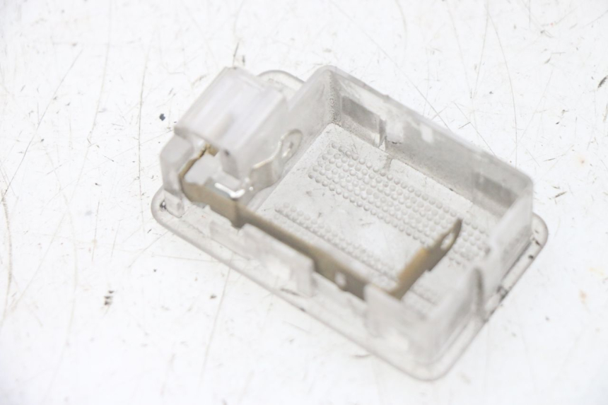 photo de LUZ PILOTO PIAGGIO MP3 HPE 300 (2019 - 2026) - Zoom estado de uso