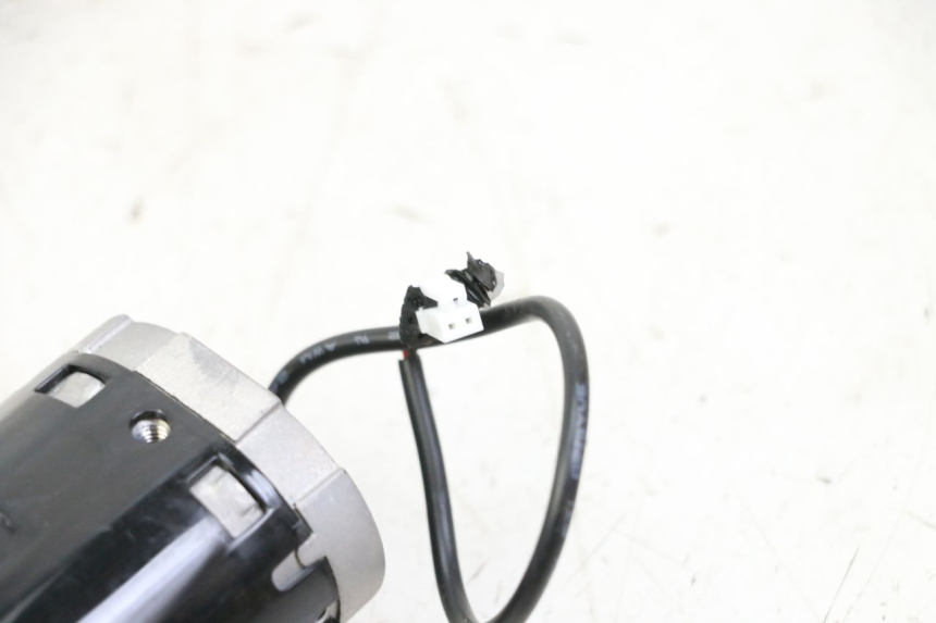 photo de LUZ PILOTO SEGWAY NINEBOT ZT3 PRO 1