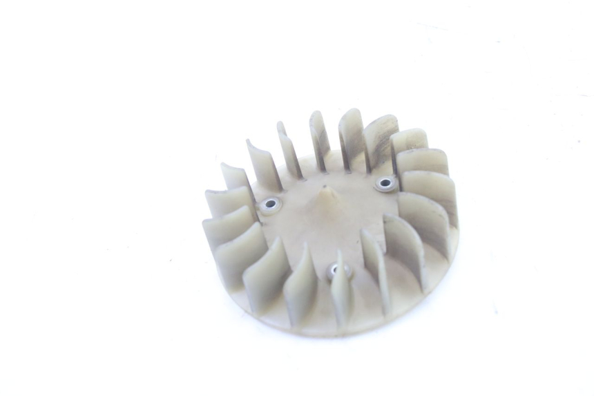photo de VENTILADOR PEUGEOT KISBEE 2T 50 (2010 - 2017)