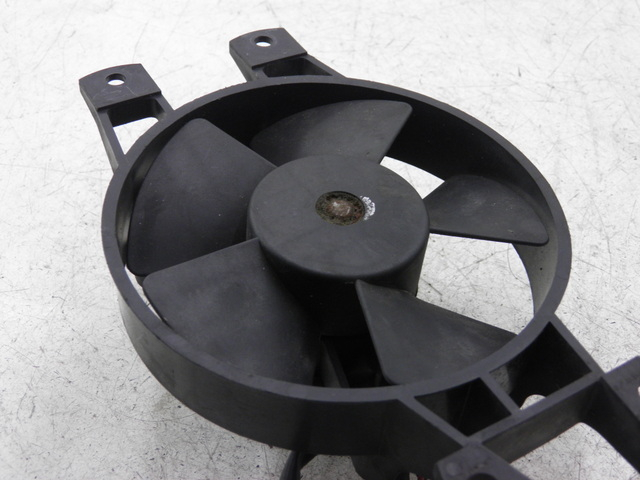 photo de VENTILADOR PIAGGIO X8 125 (2004 - 2007)