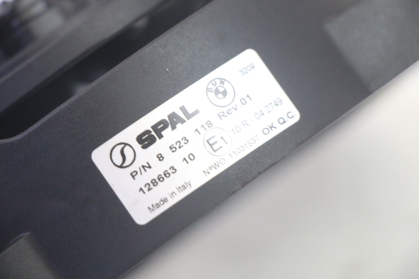 photo de VENTILADOR BMW R GS 1250 (2021 - 2024) - Detalles de los puntos de fijación