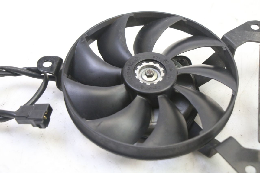 photo de VENTILADOR YAMAHA XJ6 ABS 600 (2008 - 2016)