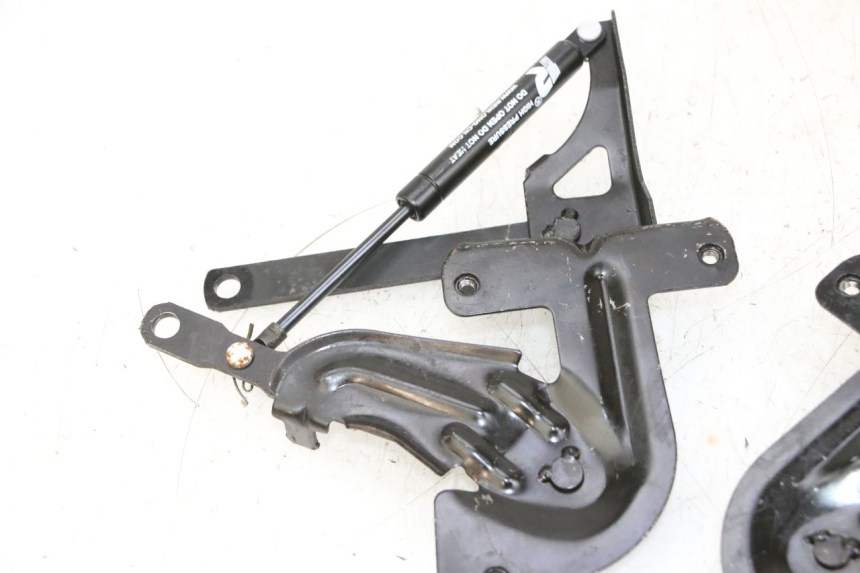 photo de AMORTIGUADOR COFRE JM MOTORS GTS 125 (2015 - 2019) - Zoom estado de uso