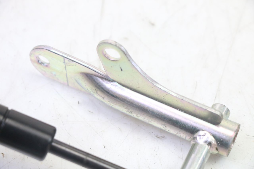 photo de AMORTIGUADOR COFRE YAMAHA XMAX X-MAX 125 (2021 - 2025)