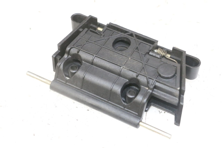 photo de CIERRE DE LA TAPA PEUGEOT VIVACITY NEW 2T 50 (2008 - 2017)