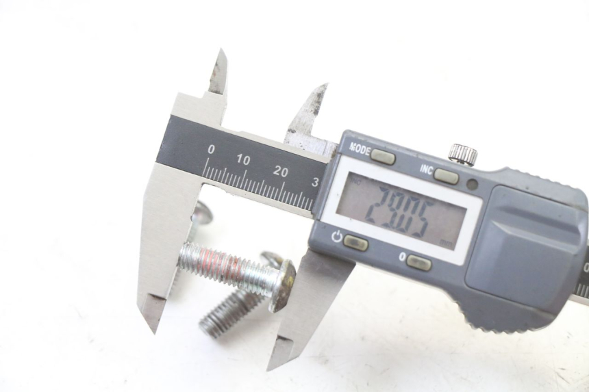 photo de TORNILLO DEL DISCO DE FRENO PEUGEOT KISBEE 2T 50 (2018 - 2022)