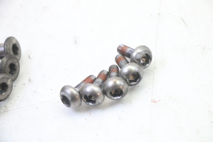 photo de TORNILLO DEL DISCO DE FRENO HONDA NTV DEAUVILLE 650 (2001 - 2006)